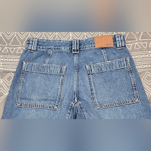 Madewell The Darted Barrel Leg Jean Size 26 - Picture 4 of 10